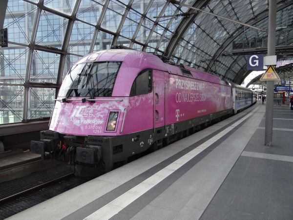 de-pkp-taurus_class370-berlin_hbf-040316-full.jpg