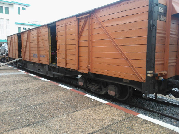 kh-rr-cargowagon-phnom_penh-061116-full.jpg